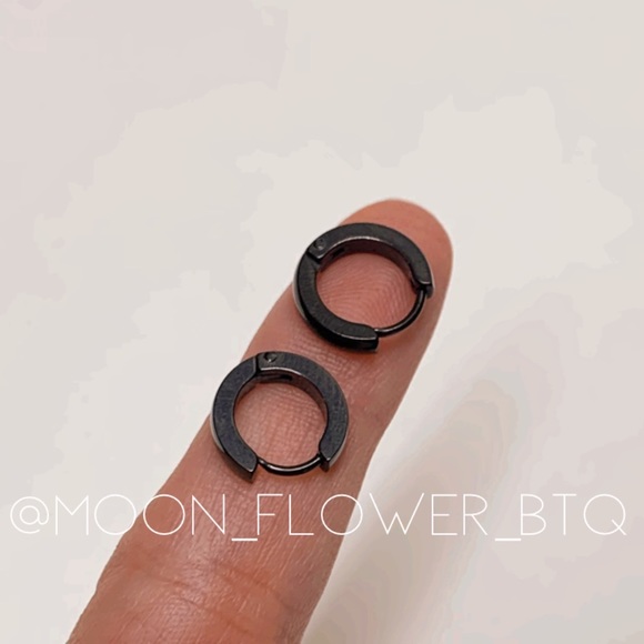 Black Hinged Huggie Hoop Earrings - Picture 2 of 6